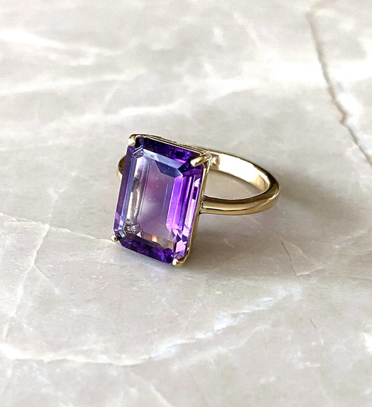 Gem ring